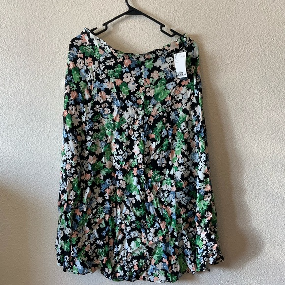 H&M Floral Top and Skirt Set - Picture 2 of 6